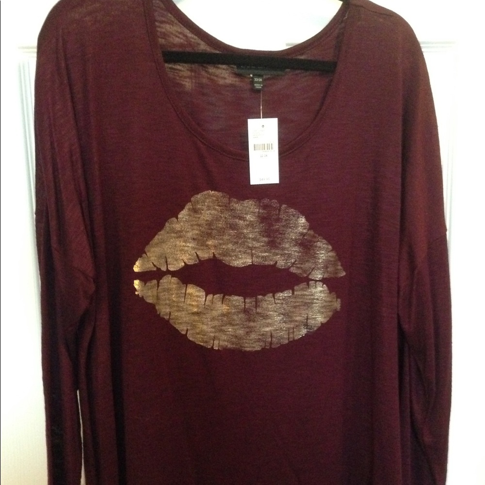 Long sleeves, Gold Foil Lips